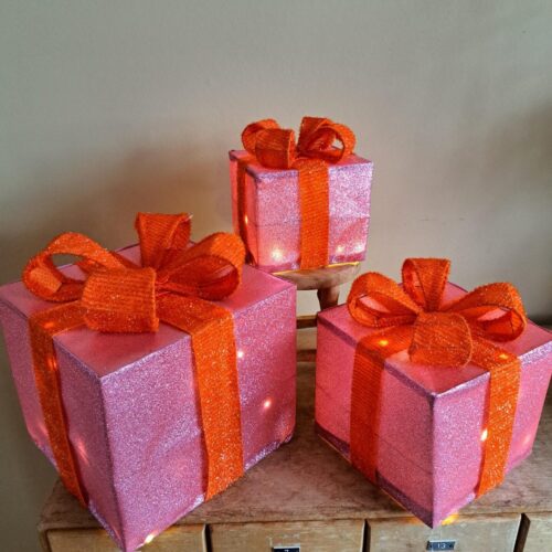 (Kerst) Cadeautje met LED-lampjes Oranje/Roze (3 maten)